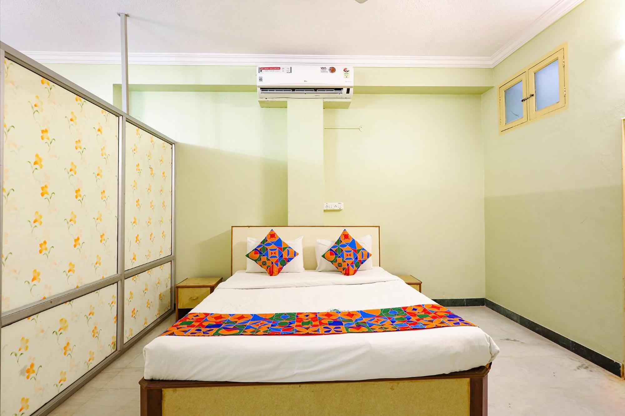 Fabexpress Sunshine Residency - Nr Avm Film होटल 3*
