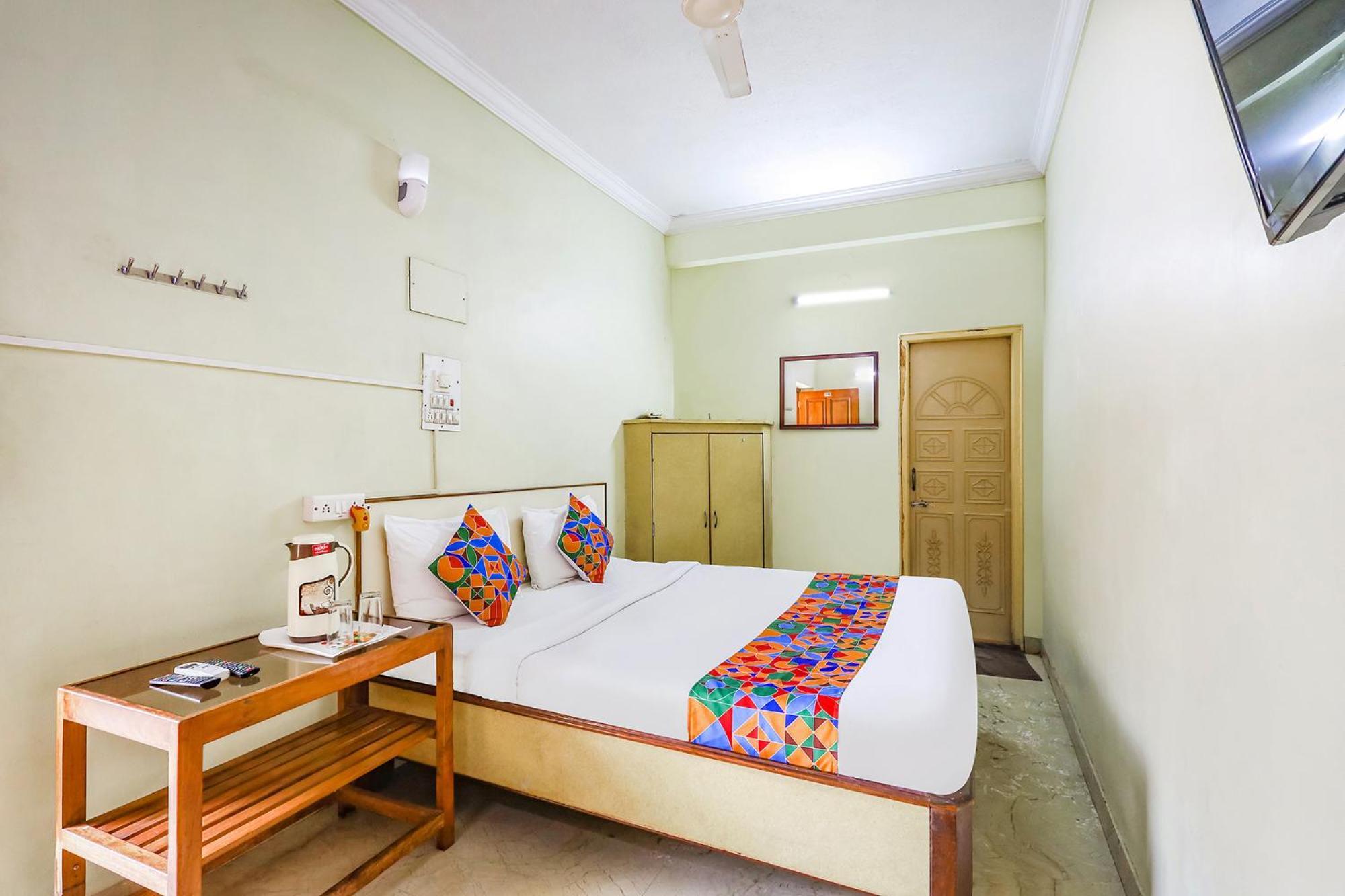 Fabexpress Sunshine Residency - Nr Avm Film होटल 3*