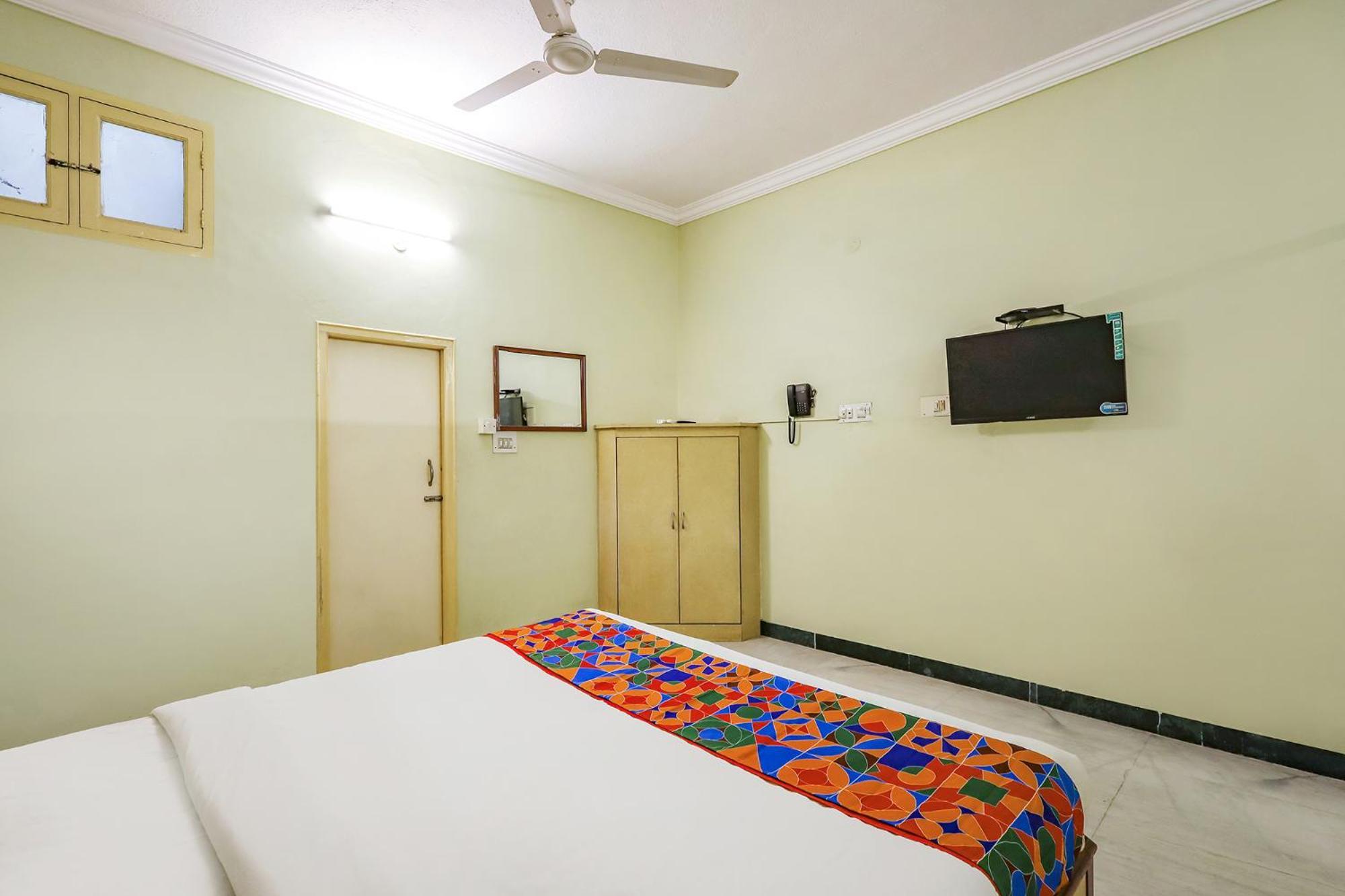 Fabexpress Sunshine Residency - Nr Avm Film होटल Chennai